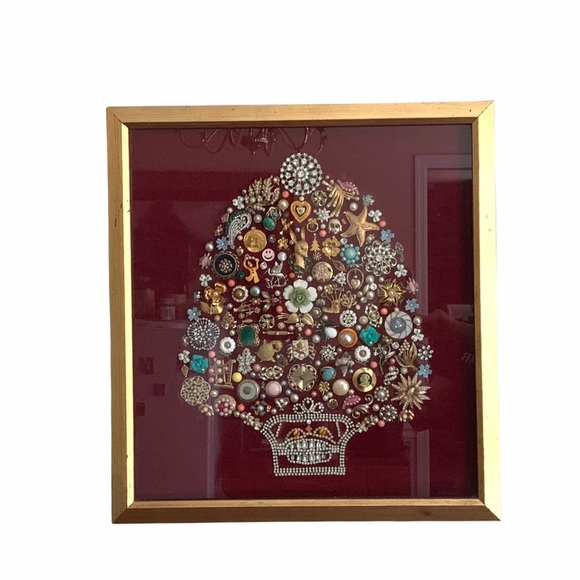 Exquisite vintage costume jewelry Christmas tree on burgundy velvet fram…
